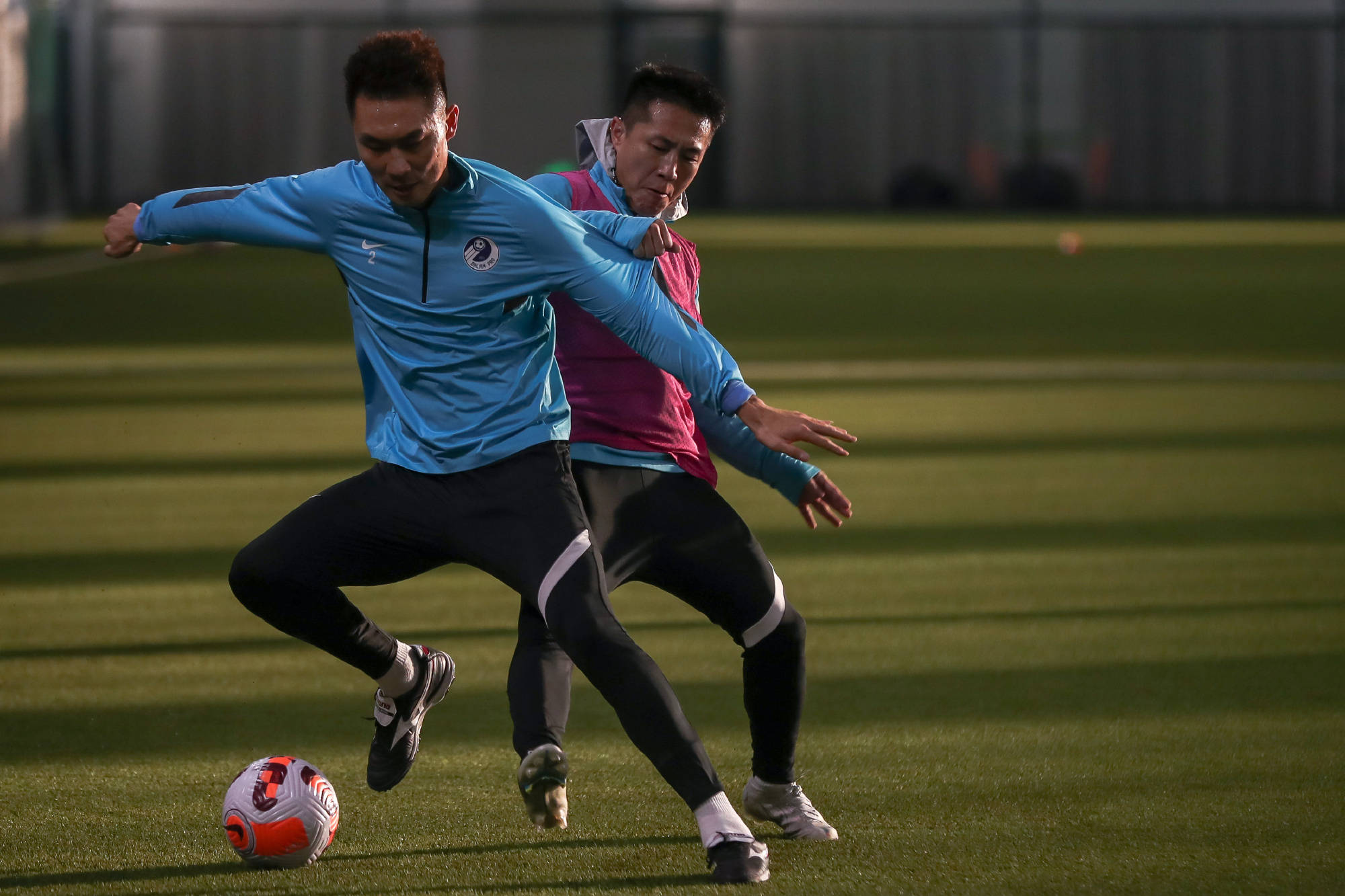 大连人还有一些合同纠纷,但是从单欢欢和吴伟的