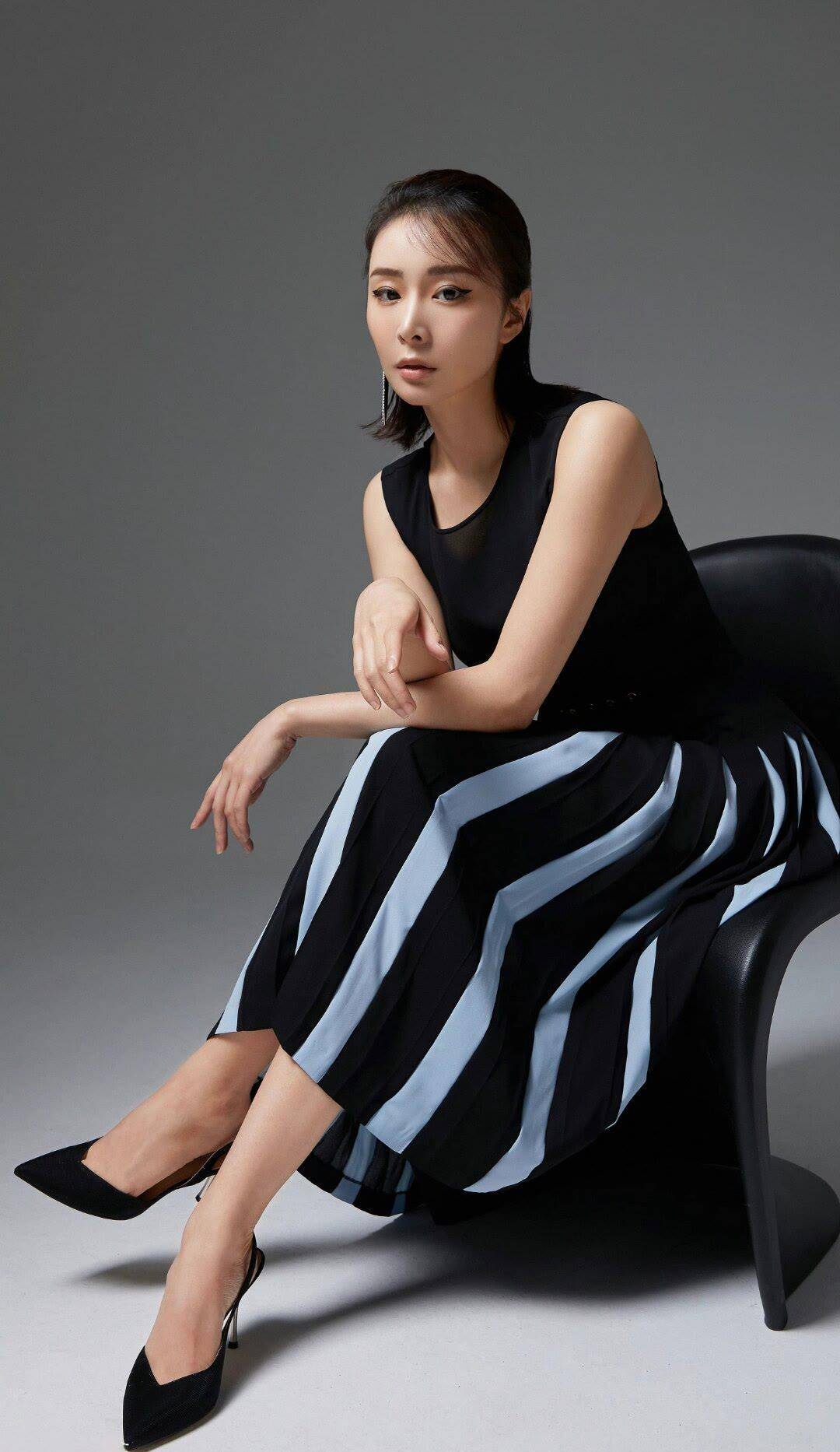 在一个汉子斗争的电视剧中,高叶凭仗非女一号的脚色和精湛的表演,力压