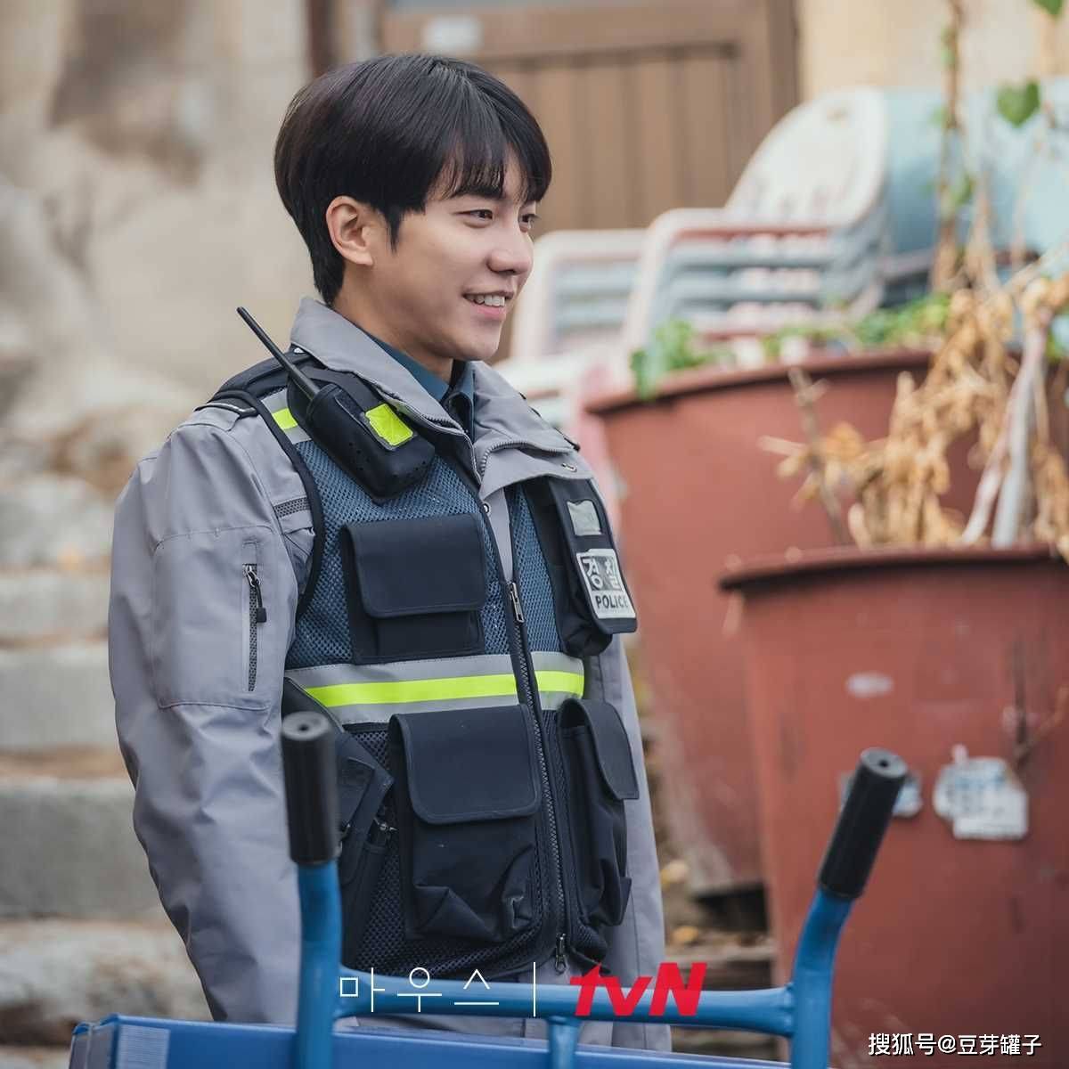 改编的人气韩剧,现实比影视作品更令人毛骨悚然_案件_姜浩顺_赵斗淳