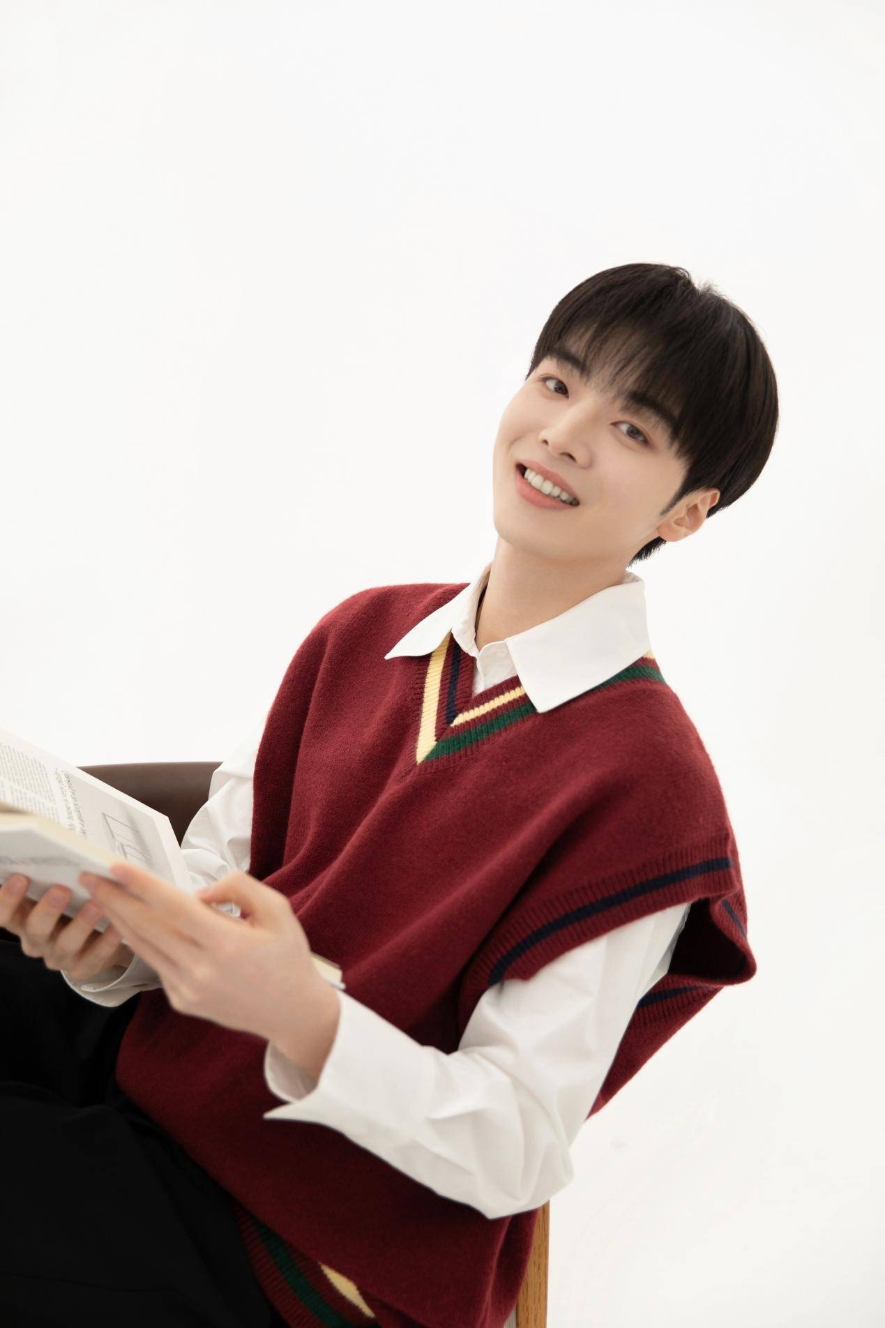 "邓泽鸣"真诚的偶像努力的演员_哥哥_妹妹_节目