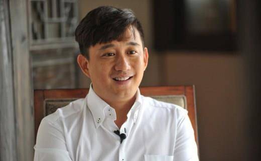 黄磊晒孙莉母女背影照,网友:一个小孙俪,一个小黄磊!_多多_剧场_时候