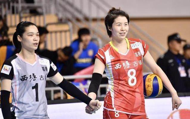 王梦洁状态神勇,手感发烫,女排主力自由人林莉要让位?