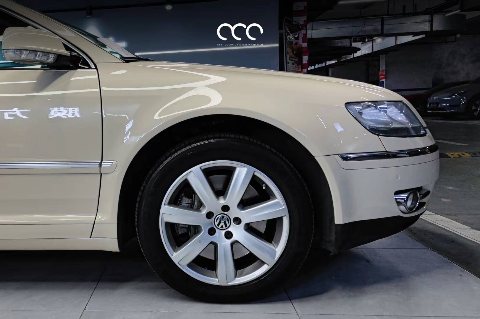 大众辉腾漫彩改色膜超亮pet沙漠黄,沙天一色的壮阔雄浑_全国