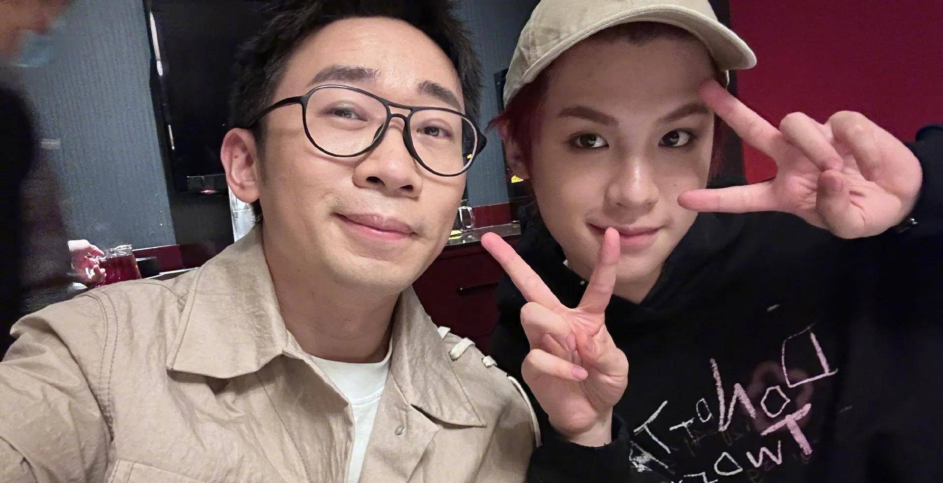 杨迪参加演唱会被保安拦下,苏打绿宣布正式回归开演唱会_黄明昊