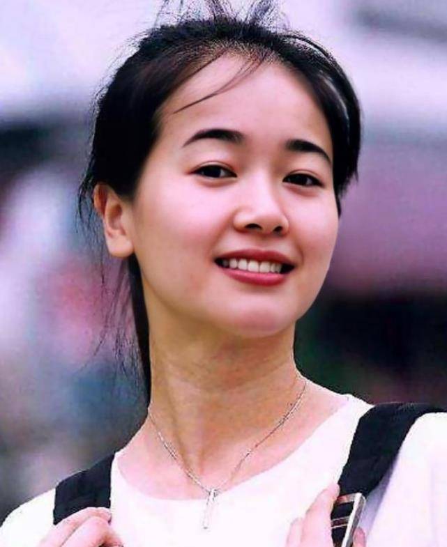 45岁左小青被指整容,否认后遭网友反驳,回怼后又删除评论……_观众