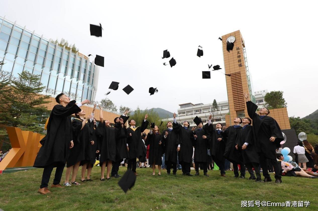 学位证书被别人拍照了 来自搜狐网