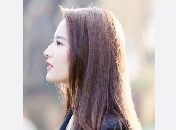 侧脸照,赵丽颖极致动人,刘亦菲美如画,杨幂却暴露缺点_感觉_女明星