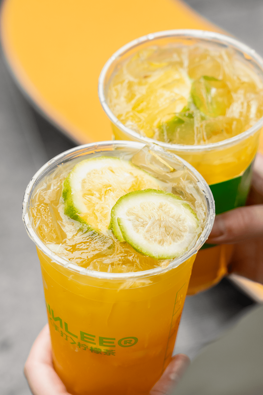 { 春见柑冰柠茶 }▼比起招牌手打柠檬茶,这一杯更添一分清爽,细品入喉