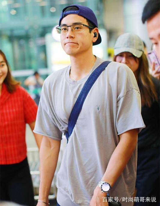 彭于晏来了,样子挺帅的,不过好像没有以前那么有型了!_身材_什么_穿着