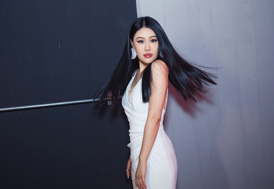 袁娅维身材火辣!