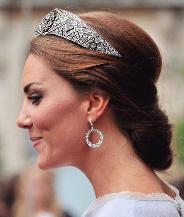 假如凯特王妃戴上了女王的这些王冠!