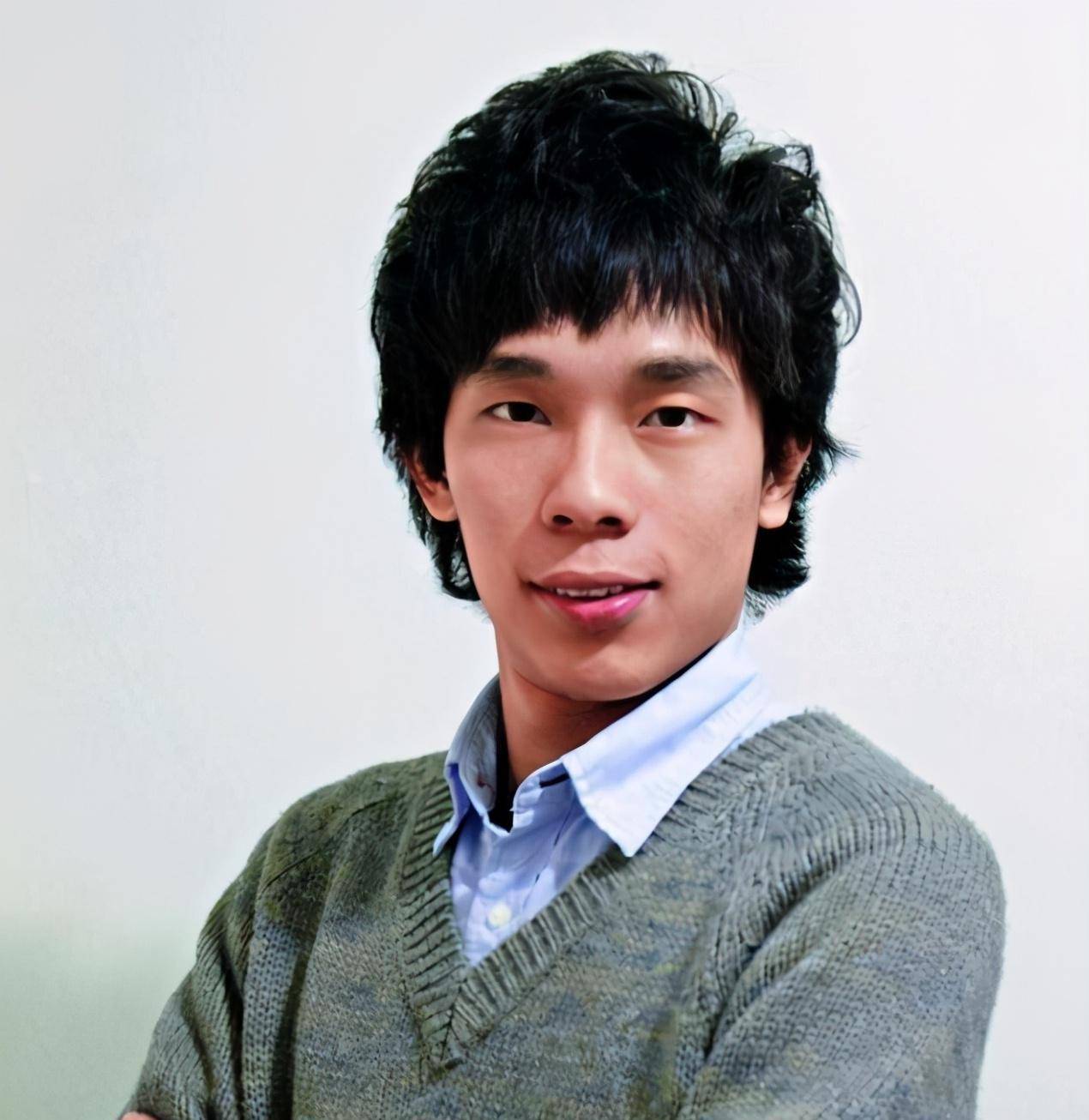 非诚勿扰香港男嘉宾遭全灭灯意外牵手女观众今身家已超过十亿