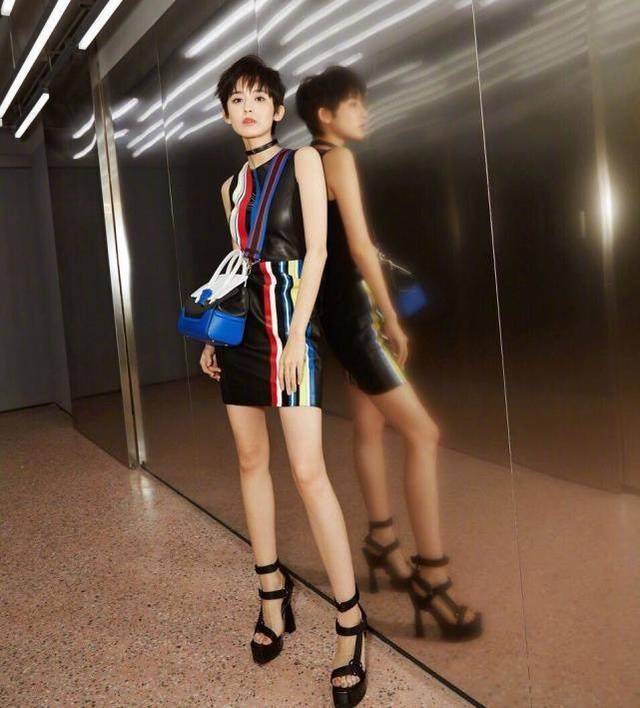 徐璐的新裙子又美了,网友短发和古力娜扎一样好看!_造型_穿着_样子