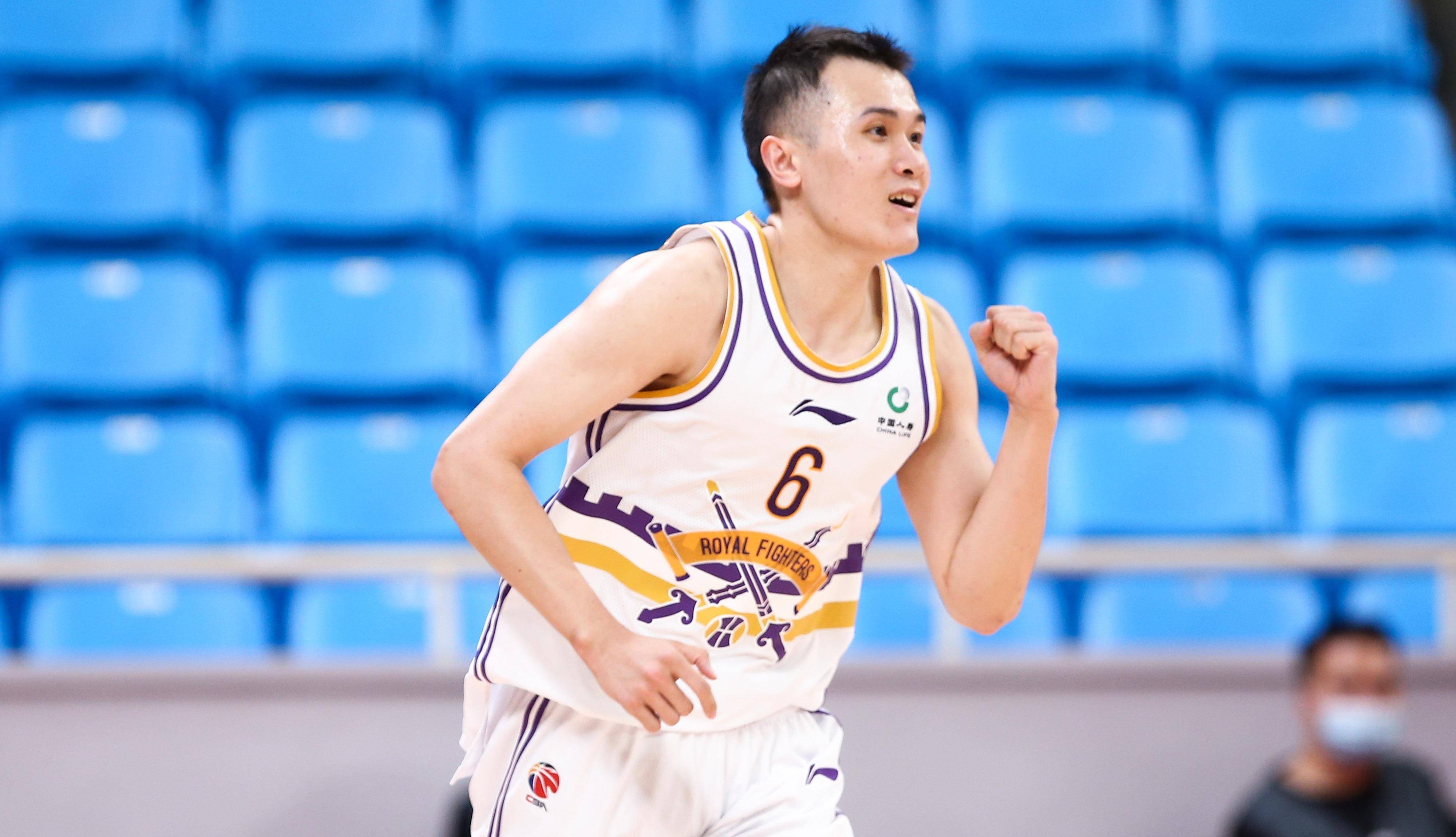 cba消息:广东男篮22分大胜深圳,张帆接连受挫,曝库克瞧不上cba_比赛