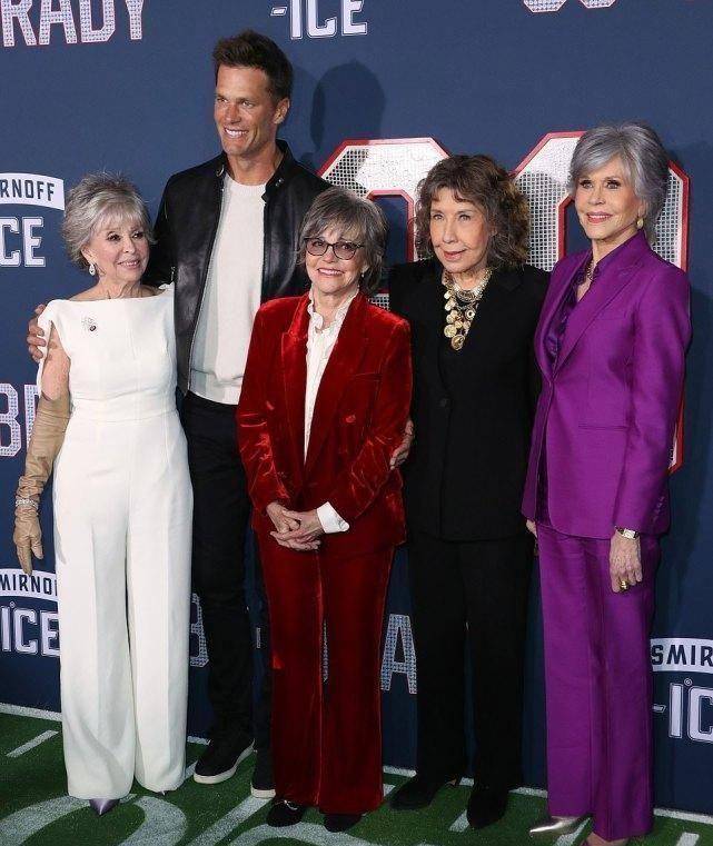 超级碗七冠王汤姆·布雷迪含泪退役!