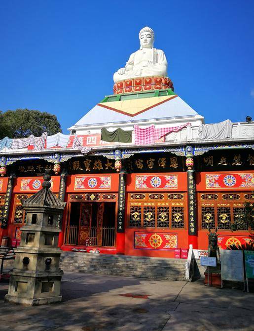 四川旅游:瞻仰川中庙宇中江白塔寺(图)