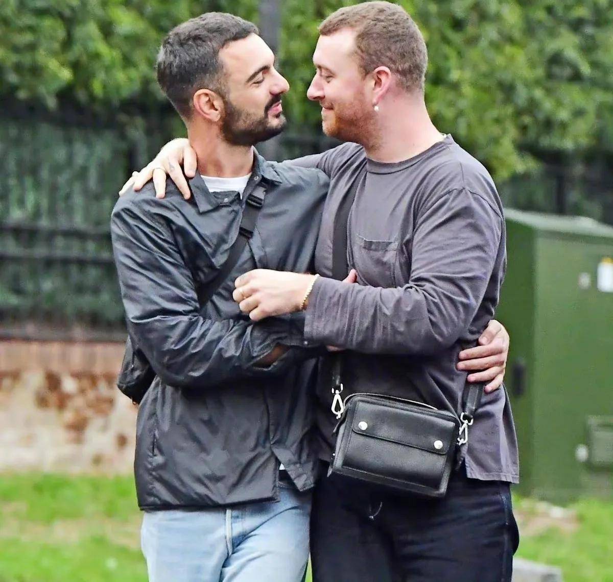 骚姆sam smith的四任男友个个有品,真会挑男人!_恋情_萨姆_史密斯