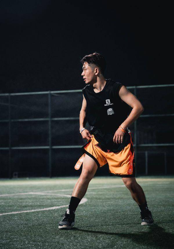 阔别三年,汉马"朋友圈"又热闹起来了_刘俊杰_马拉松_武汉