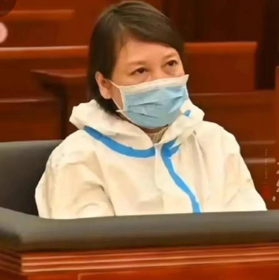 劳荣枝律师受到了攻击和侮辱，喊话表示要起诉造谣者
