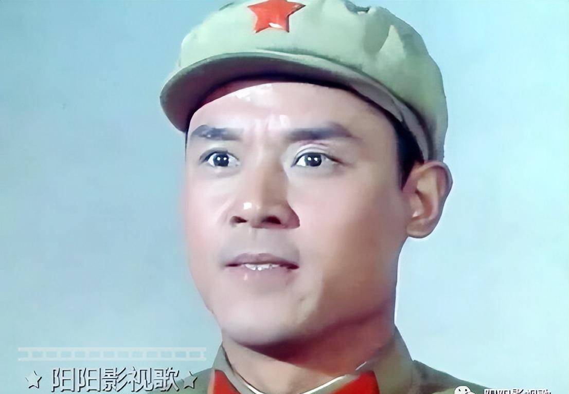 1986年,他与叶志康,郭允泰联合主演剧情电影《t省的84·85年,在片中