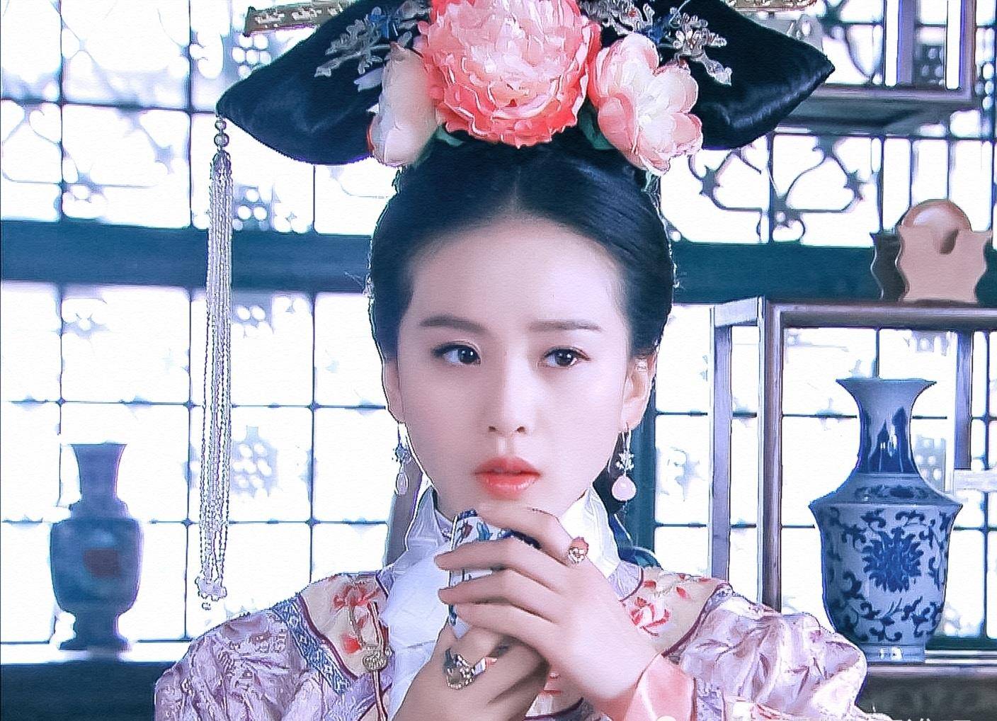 6位顶流女星的清宫戏造型,最美的却是没演过清宫戏的刘亦菲_赵丽颖