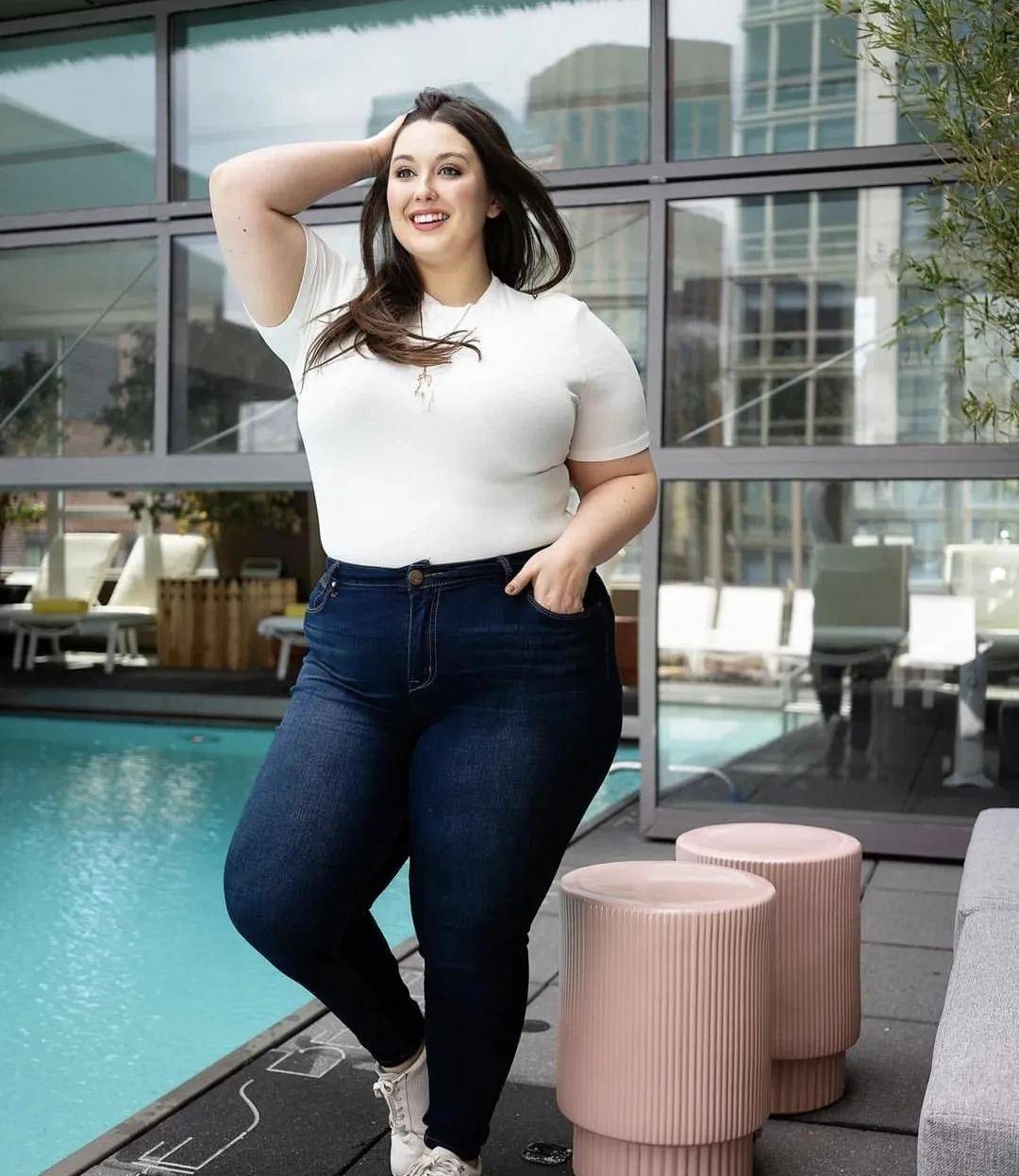 capone_时装秀_摄影_曲线美