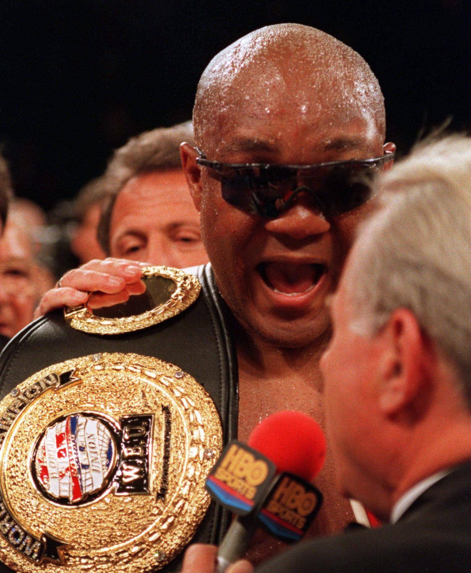 老拳王福尔曼告诫年轻人:必须竭力ko对手,不要将胜负交给裁判_胜利