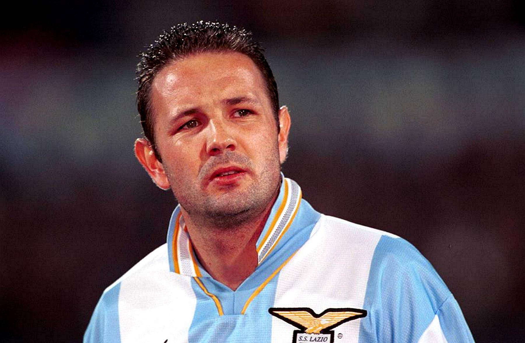 历史上,能被称之为"任意球大师"的仅5人_米哈伊洛维奇_儒尼尼奥_小贝