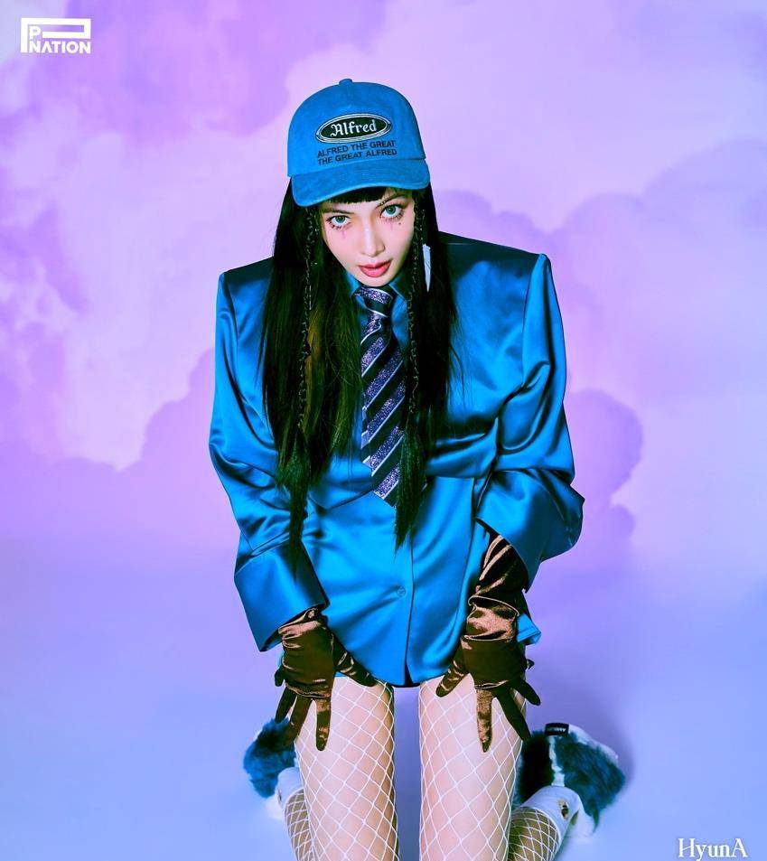 泫雅回归风格大胆,化身美杜莎邪魅时尚,演绎张力十足的百变女王_造型