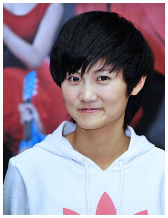 她曾是快女总冠军,成到开出租车做微商,上节目无一人认出_段林希
