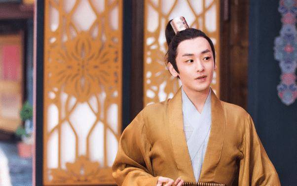 身高1米85的向昊,为了成为一个演员,也付出了很多努力