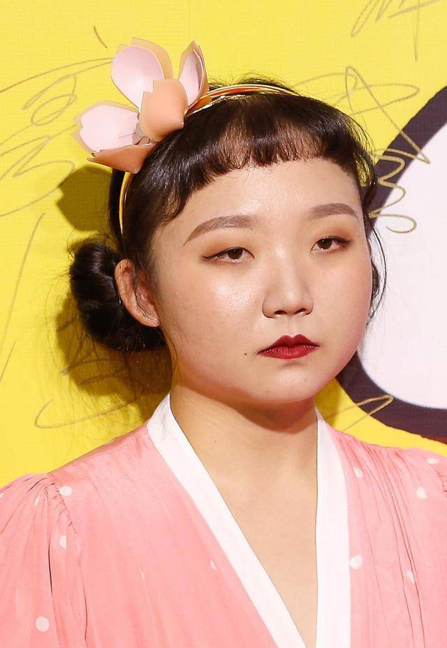 50公里桃花坞:辣目洋子张翰对视比拼,第一轮刚开始张翰就输了_时候