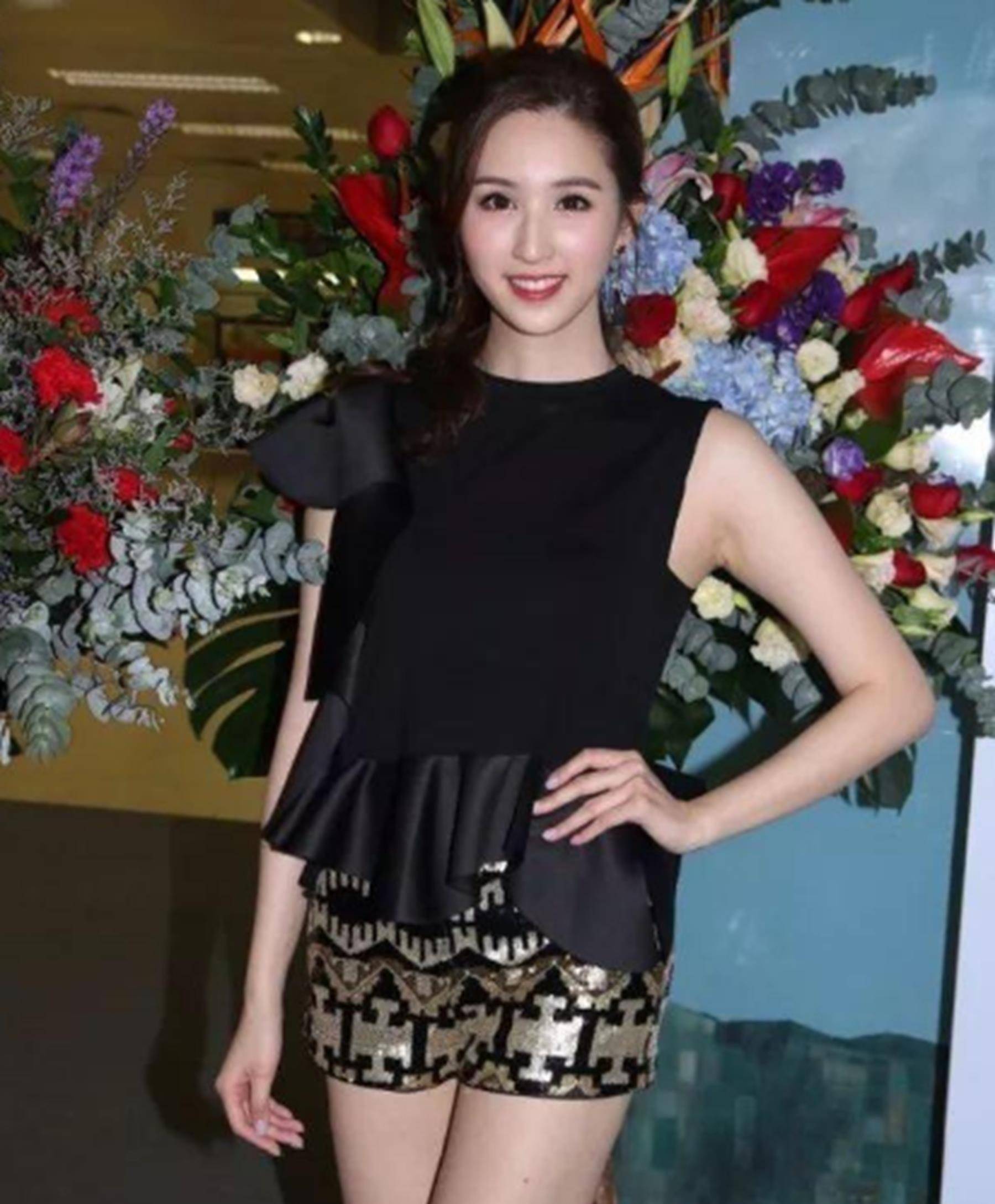 女神何傲儿:25岁被父亲送给76岁富豪,4年过去现状如何_发展_体操_网友