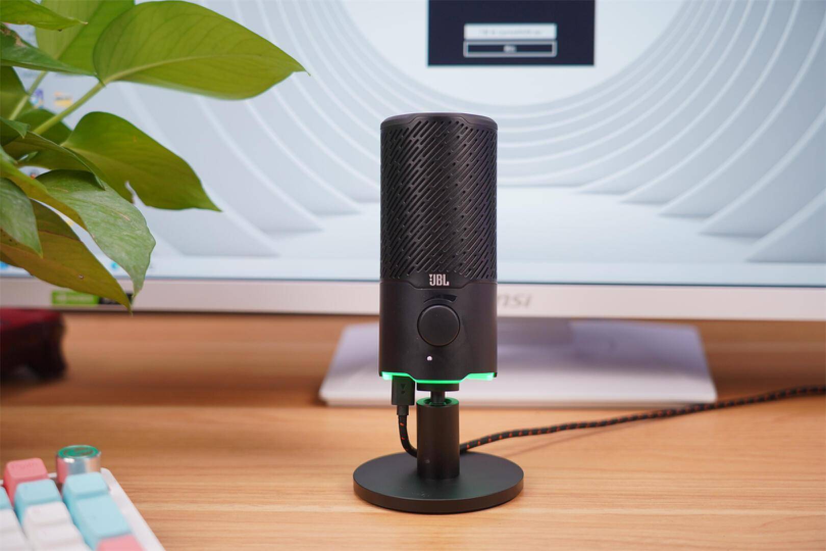 生产力工具,收音利器,jbl quantum stream电容麦克风堪比专业级_支持