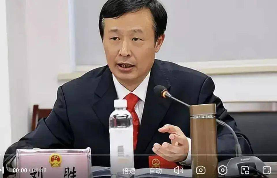 《狂飙》不敢这样拍:"刘书记"和安徽贫困县的亲戚贪几千块_刘升_梁某