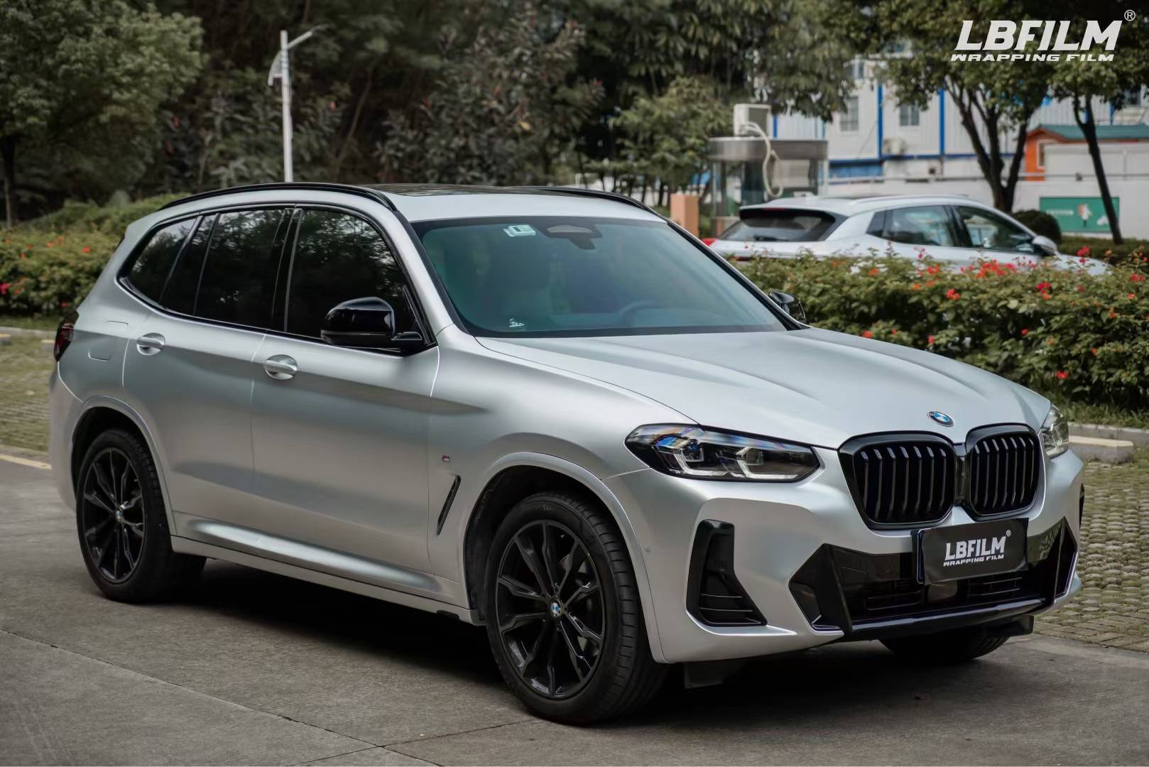 宝马x3-lb改色膜电光金属太空银,永不褪变的潮流