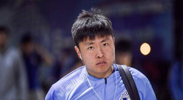 策划两进球哈姆西克点赞,与卡拉斯科比翼双飞_郑龙_比赛_大连