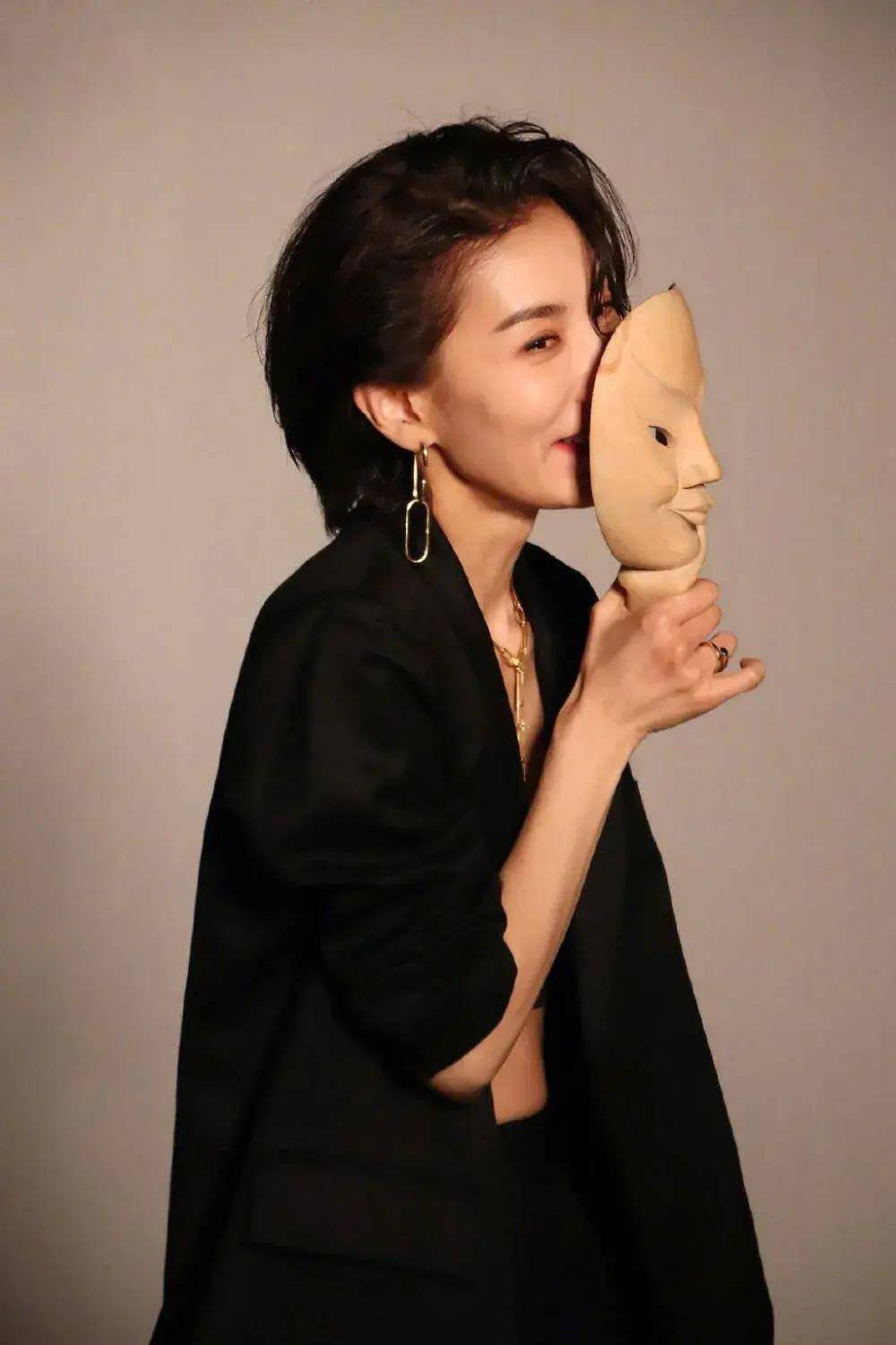 逆天颜值,男女通吃:我直接叫声老公不过分吧_金瑞亨_天海佑希_短发
