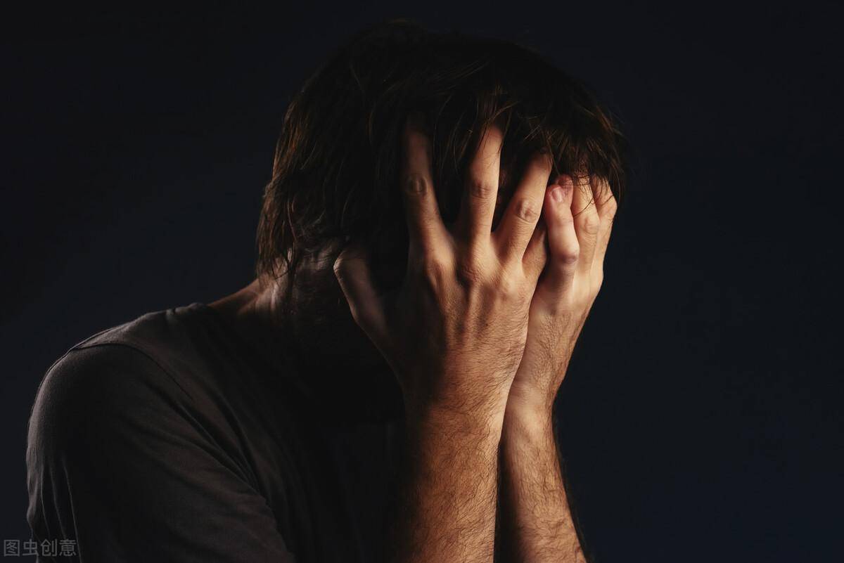 在单位里,领导作为单位的中枢,首先把握好方向,团队才能顺着方向前进