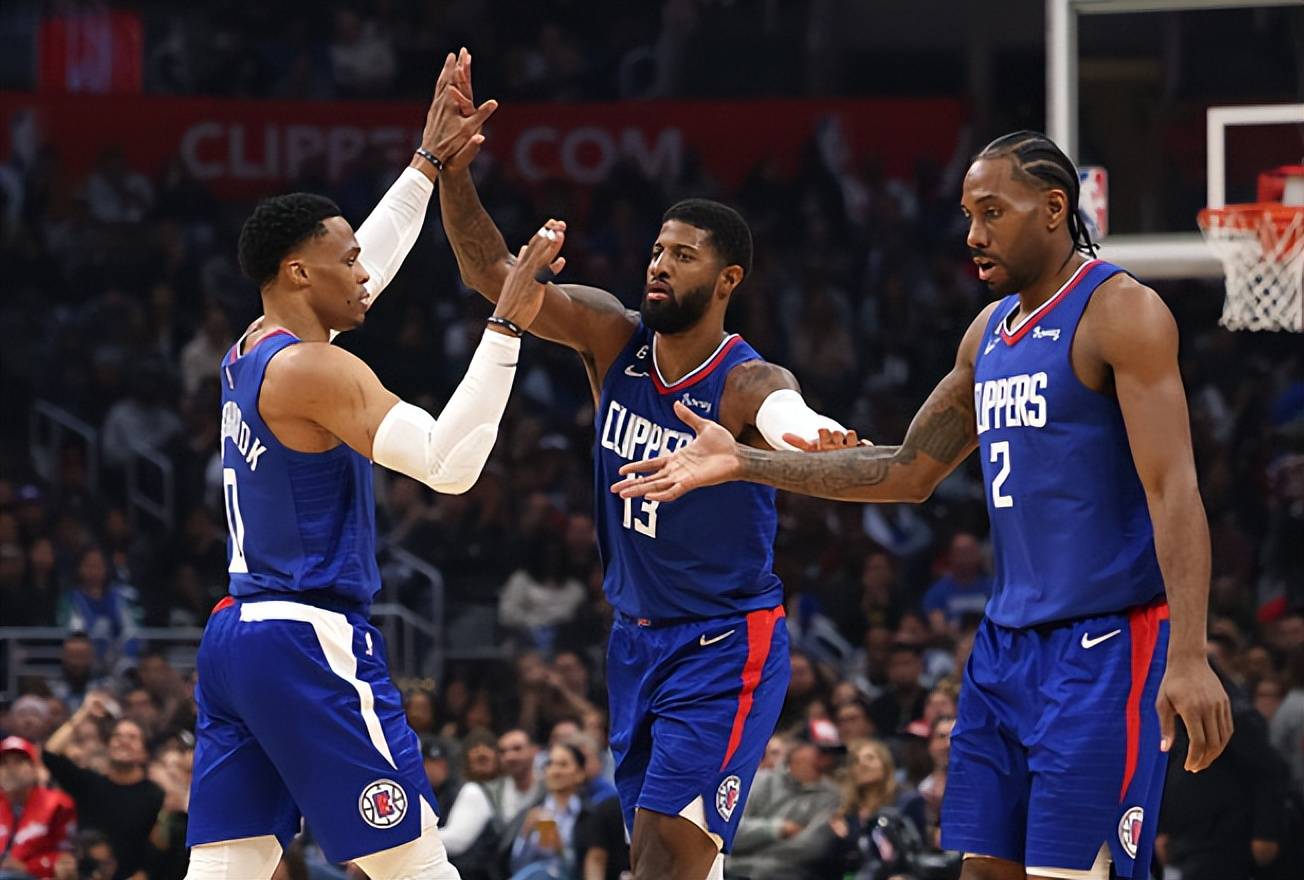 强引后三连败,赖威没办法了!_比赛_威少_快船