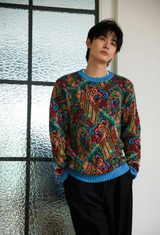 除了演戏,王瑞昌还有一档个人短视频微综艺叫"王瑞昌不打烊",这档综艺