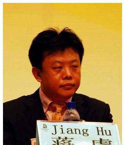 虽然今天的拍摄蒋虎看起来平易近人,但是心里也清楚,北京电视台的大