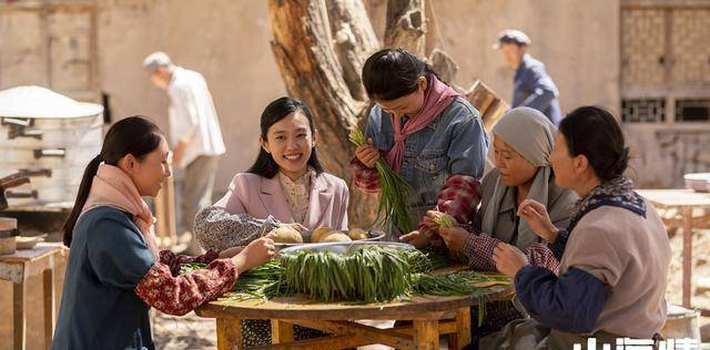 全村的男女老少,在老太爺的指令下,要開一場百家宴,主食就是餃子和噪