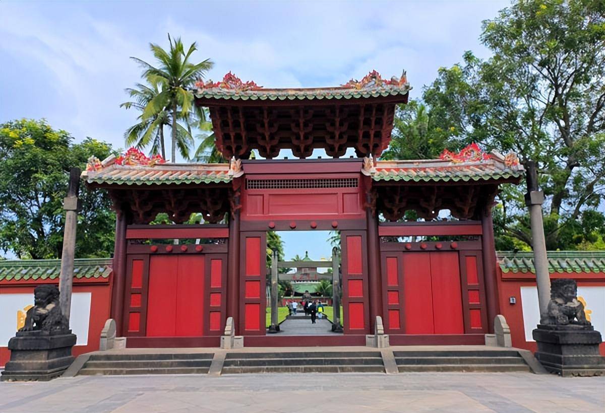 海南旅游:海口瞻仰海瑞文化公园(图)_摄影_冯赣勇_墓碑