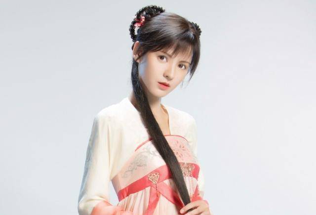 《琉璃》开机3年,"小银花"挑大梁演女主,新剧人设好像璇玑_杨肸_角色