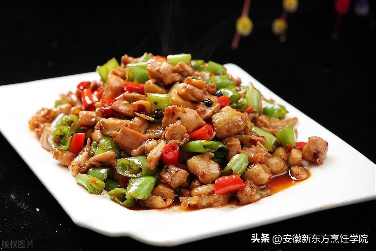 教你双椒鸡正宗做法,椒香浓郁,麻辣过瘾!_花椒_鸡精_材料
