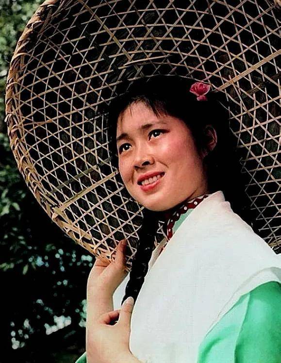 原创            “刘三姐”扮演者黄婉秋去世，享年80岁，一代艺术家落幕，好痛心
