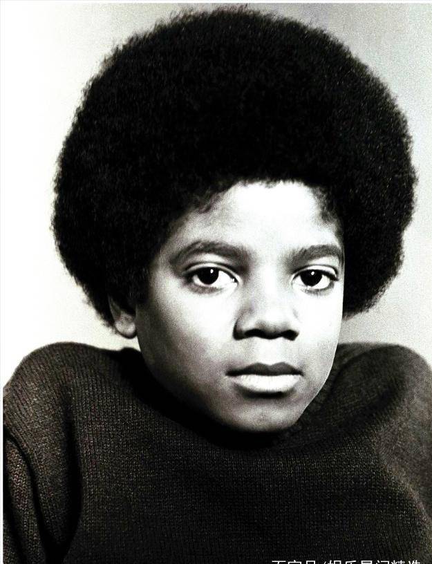 迈克尔杰克逊自传:5岁时母亲告诉父亲我唱歌好听还会打小手鼓!