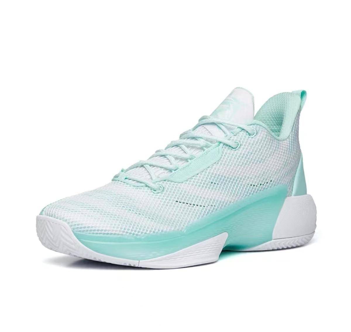 安踏进击4代篮球鞋曝光!