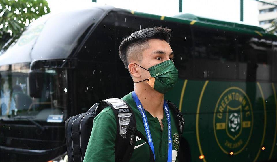 无视外援要球就是单打独斗,错失进球良机_阿布力克木_比赛_穆谢奎